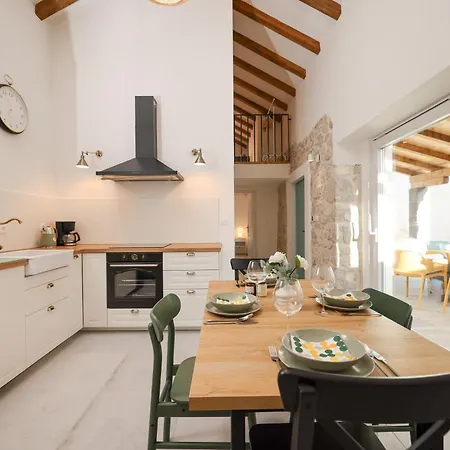 Stone House Lole Prázdninový dům Ražanac