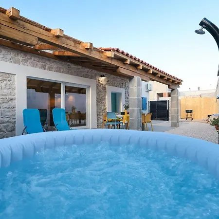 Stone House Lole * Ražanac