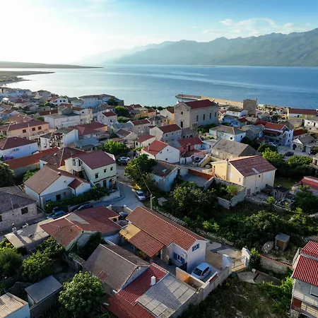 Stone House Lole Razanac