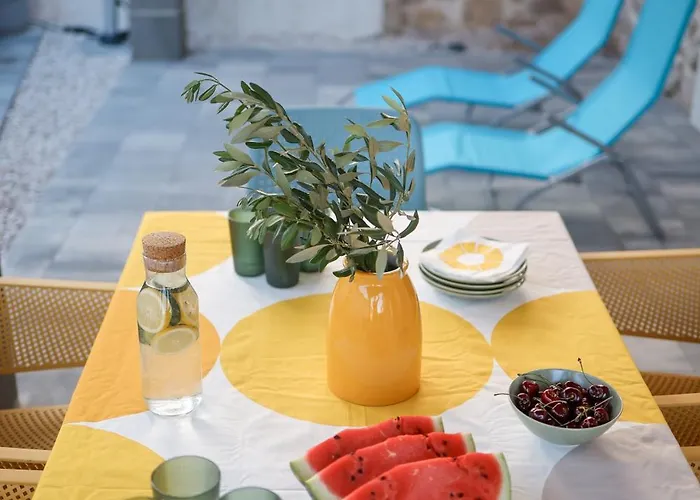 Stone House Lole Nyaraló *