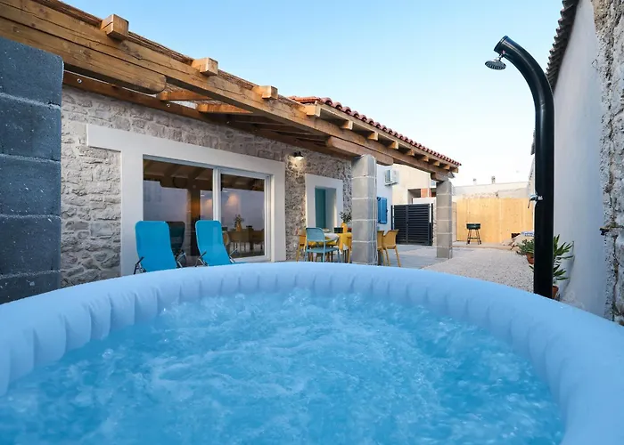 Stone House Lole * Ražanac